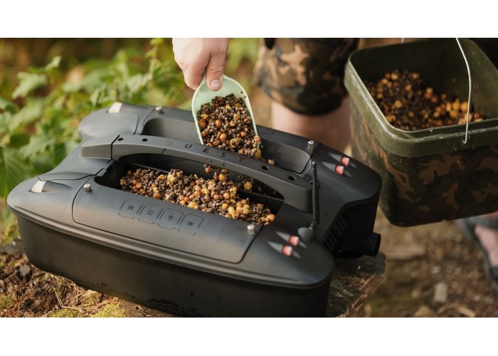 Прикормочный кораблик Deeper Quest