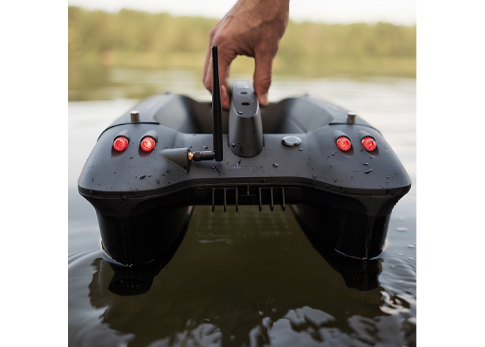 Прикормочный кораблик Deeper Quest